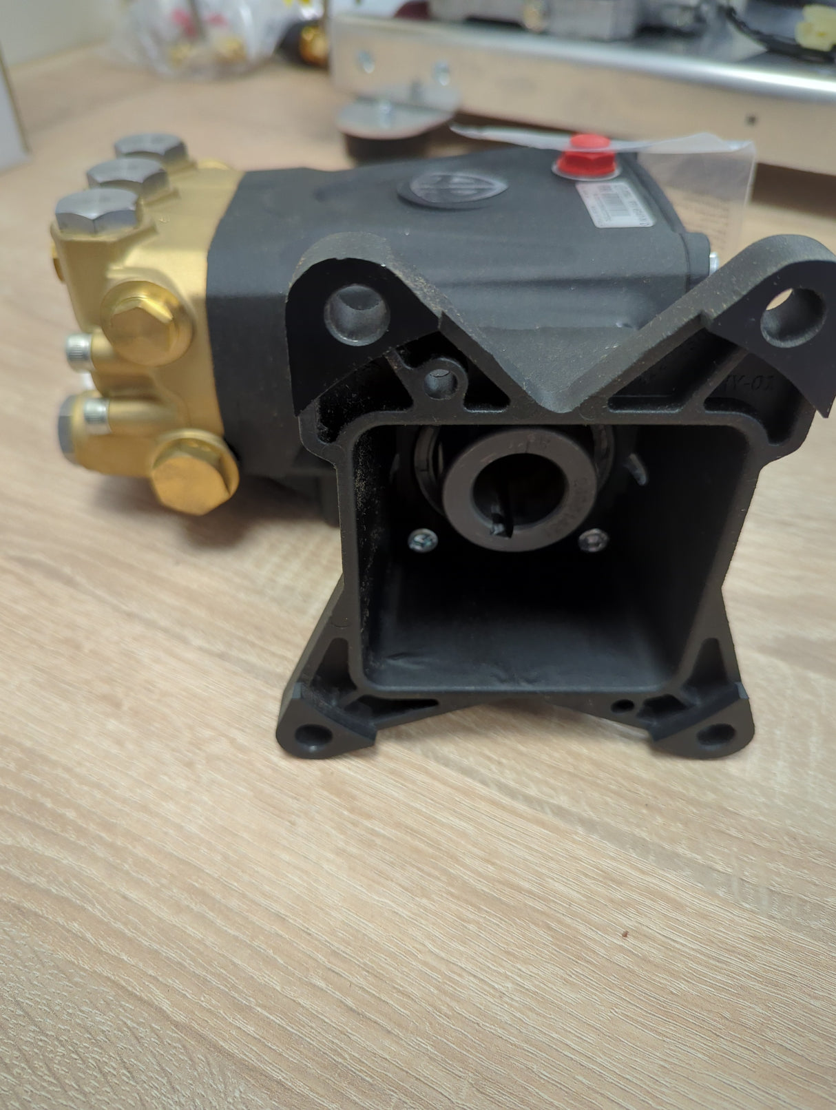 AR Pump, 4GPM 4000PSI / 3400RPM